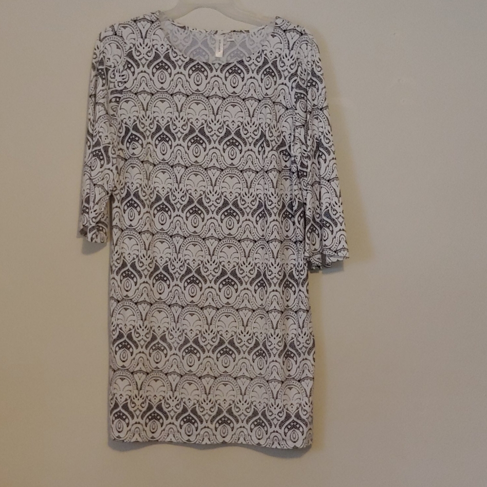 1XL black and white dress
